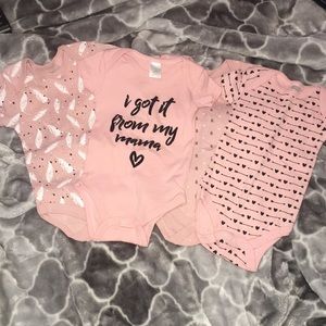 4-Piece Onesie Bundle 🛍 BOGO 1/2 Off 🛍